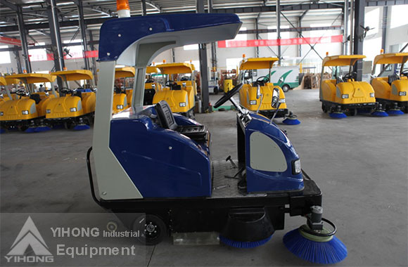 Two sets YH-B1750 Battery street sweeper were shipping to Southeast Asia