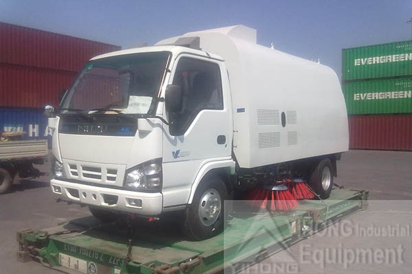 One Set Truck Mounted Road Sweeper(ISUZU Chassis) Exported to Saudi Arabia